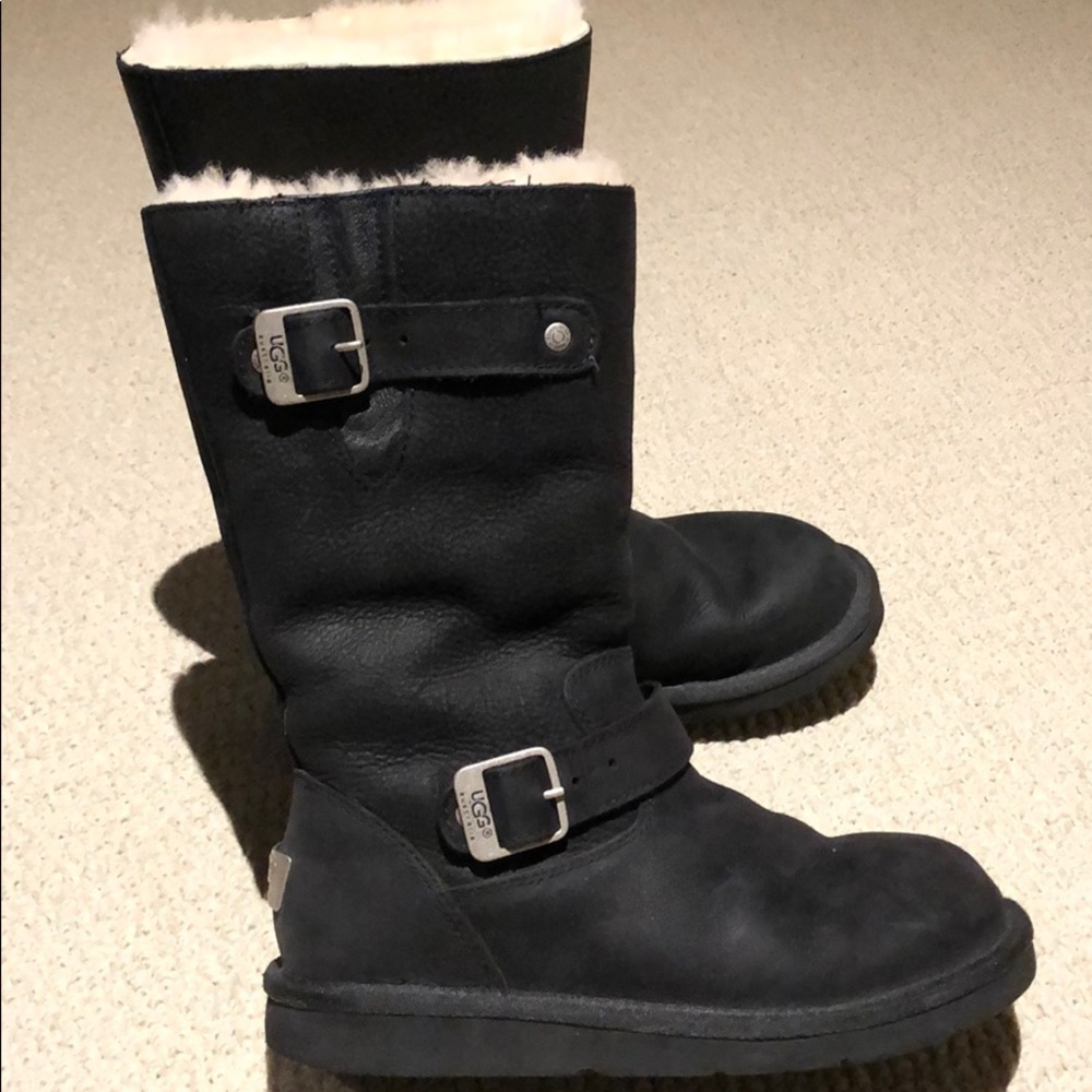 Kensington black never use UGG boots